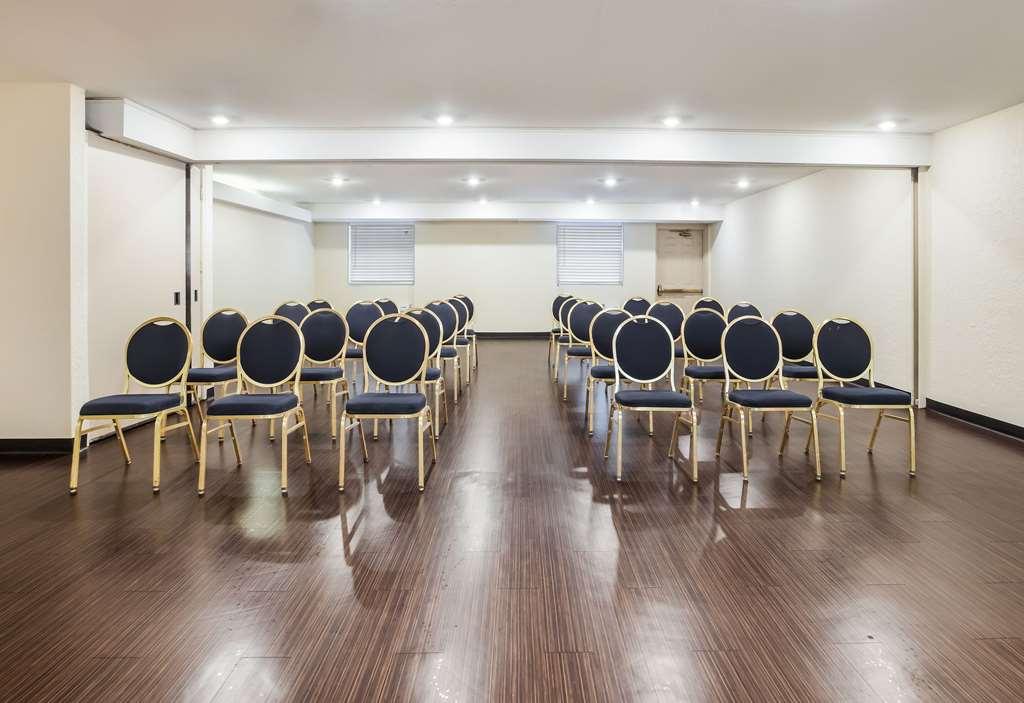 Econo Lodge Tucker Facilidades foto