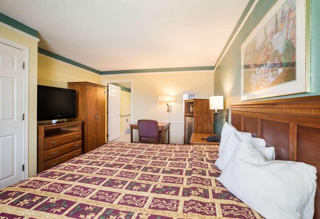 Econo Lodge Tucker Habitación foto