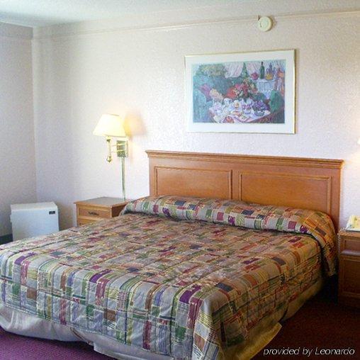 Econo Lodge Tucker Habitación foto