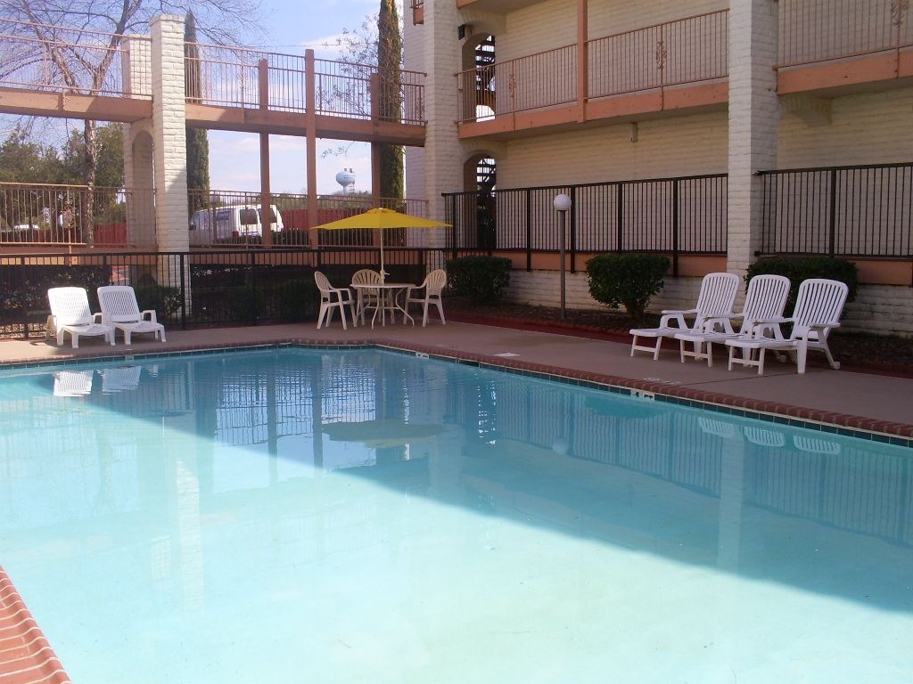 Econo Lodge Tucker Facilidades foto